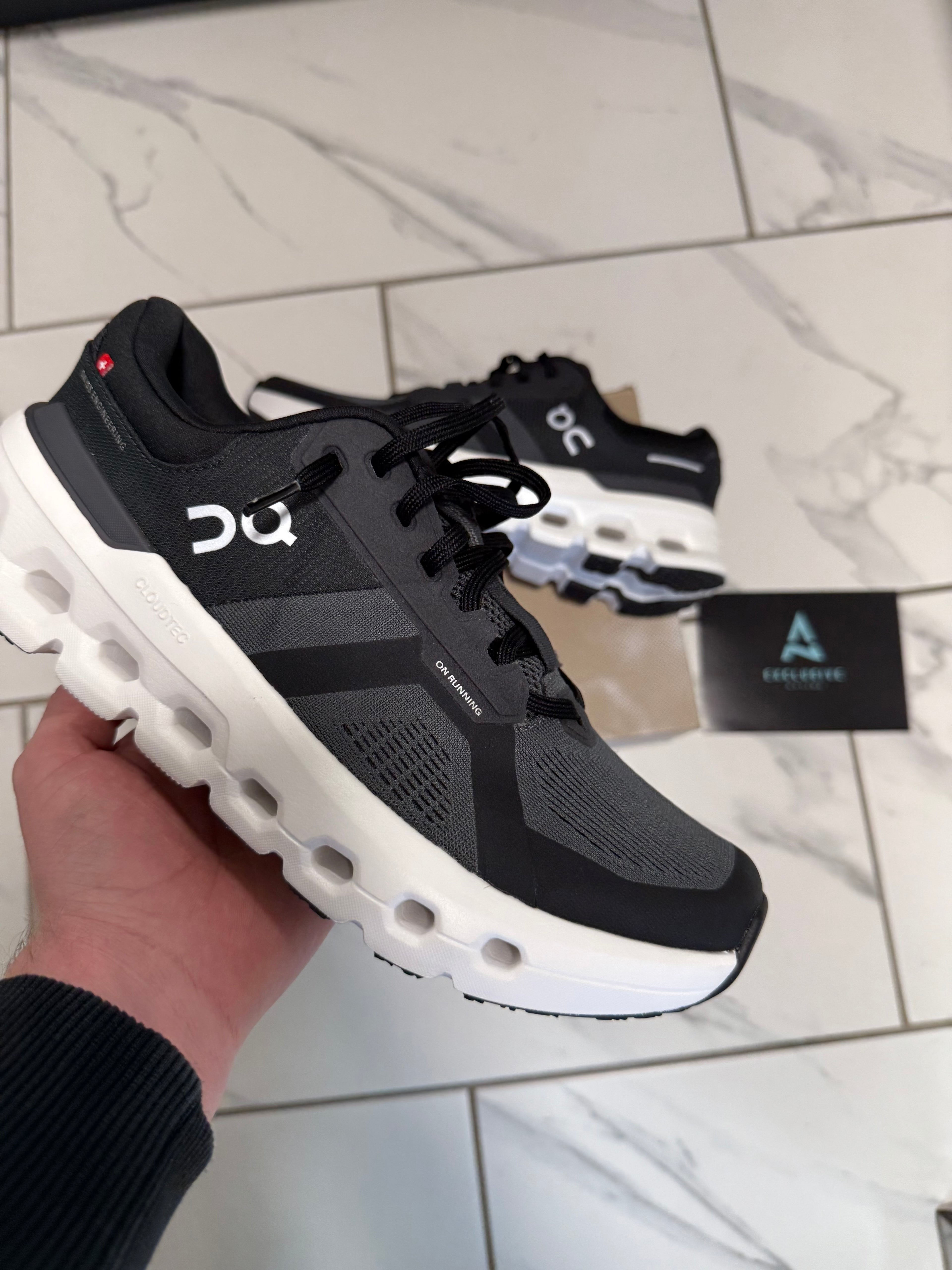 ON CLOUDRUNNER 2 BLACK/ECLIPSE