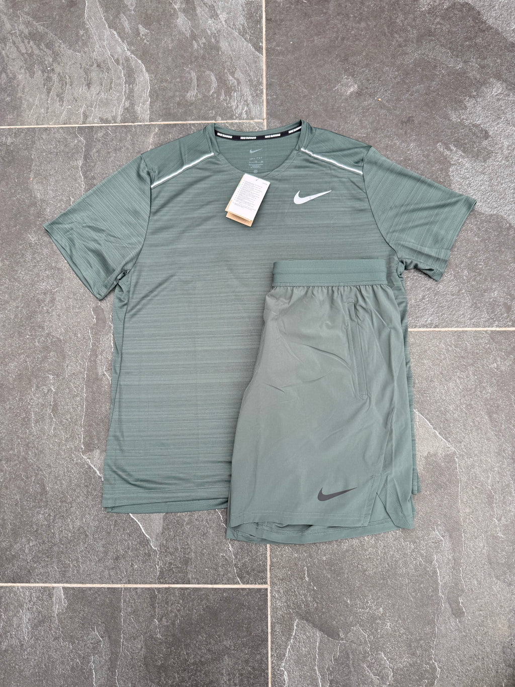 NIKE MILER SET - VINTAGE GREEN