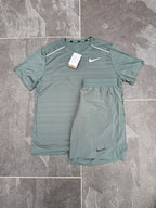 NIKE MILER SET - VINTAGE GREEN