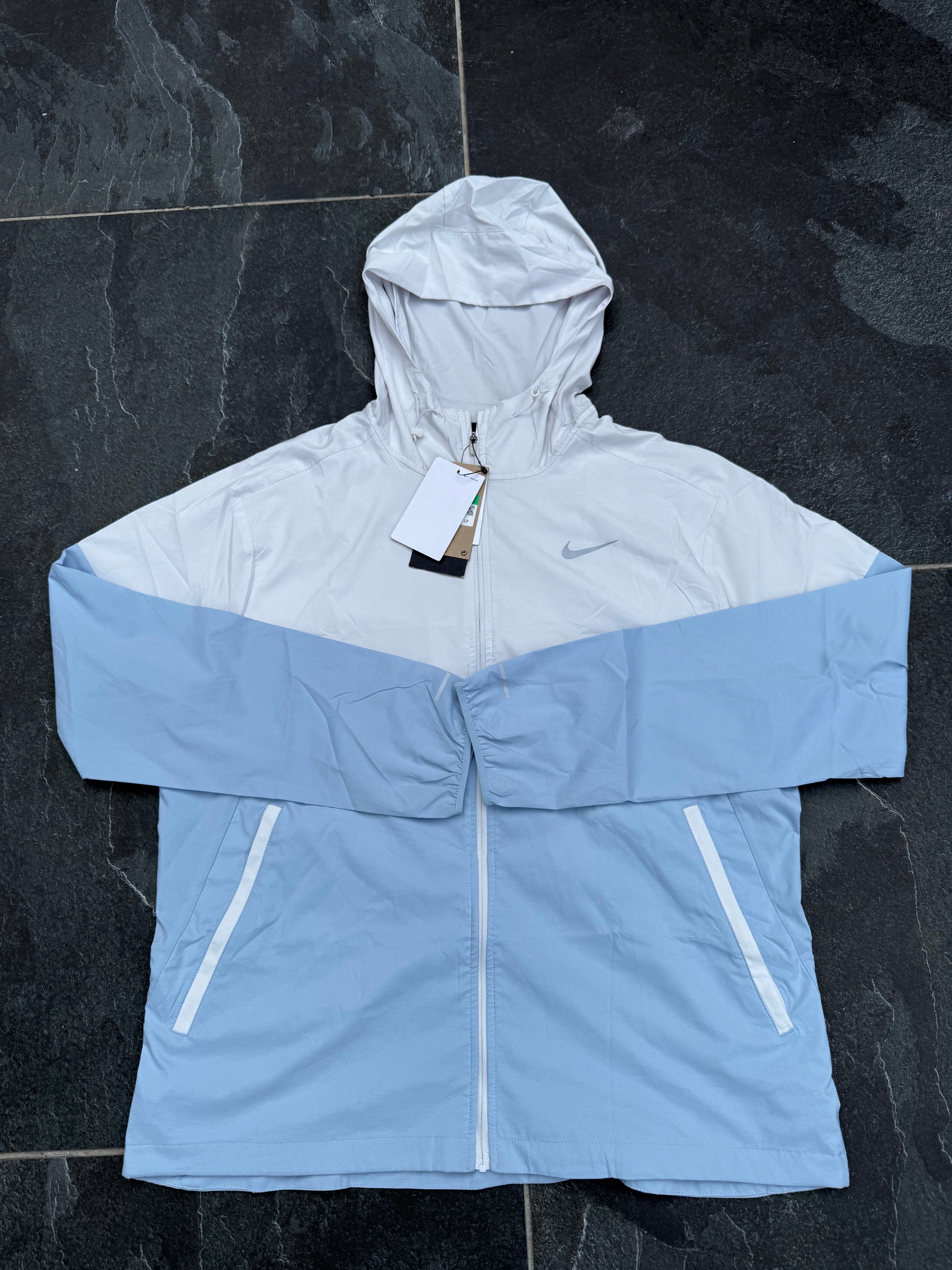 NIKE REPEL WINDRUNNER JACKET- LIGHT BLUE