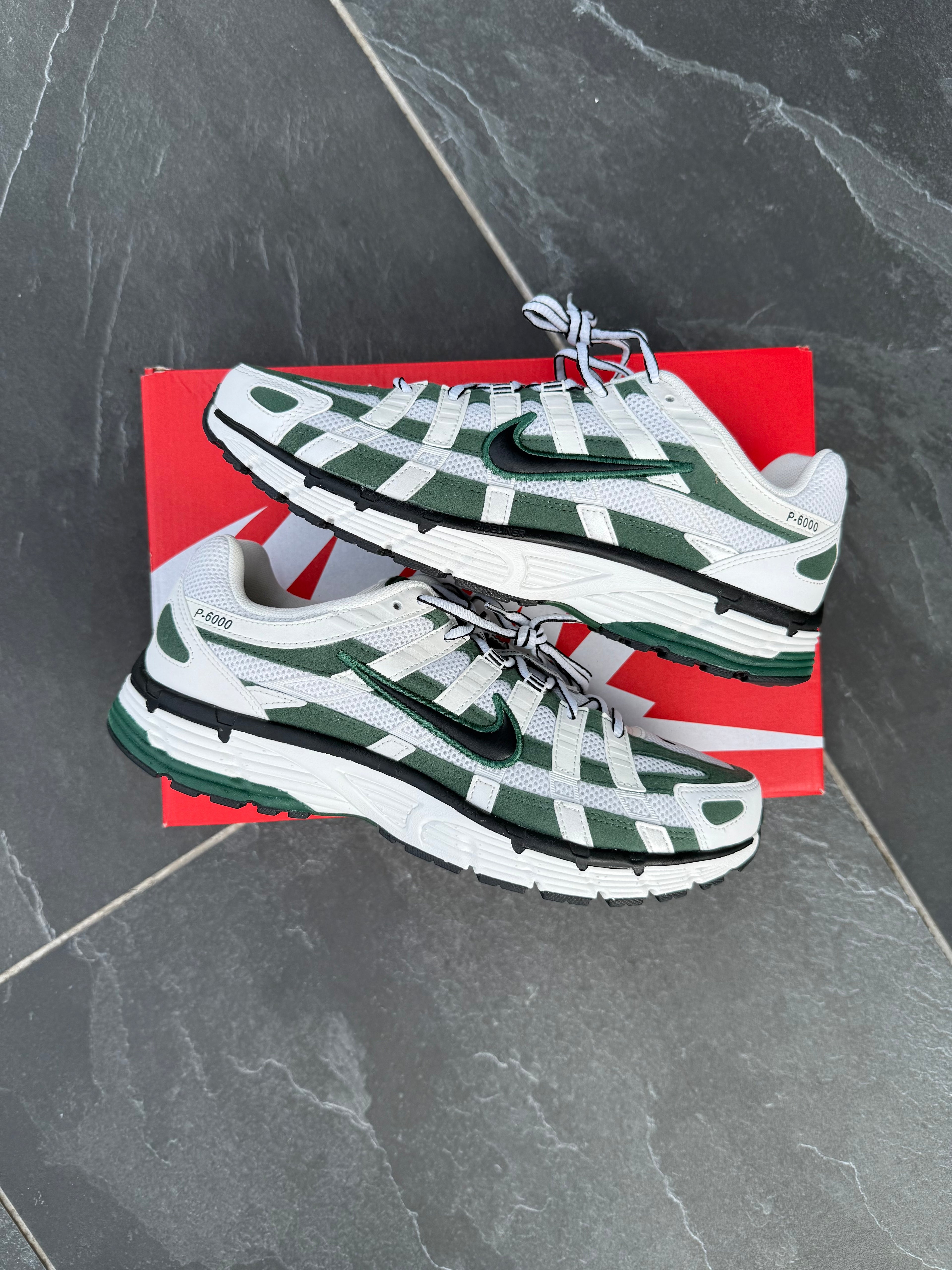 NIKE P6000 Summit White Fir Black Mataic Summit White